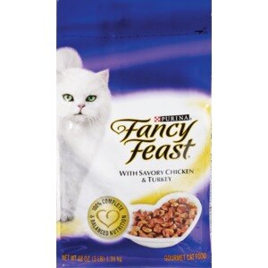 Fancy Feast Savory Chicken & Turkey Dry Cat Food (Bag)